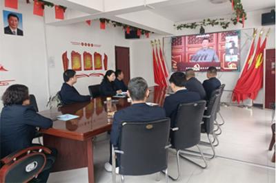 新隆基黨支部組織學習《中國共產(chǎn)黨章程》